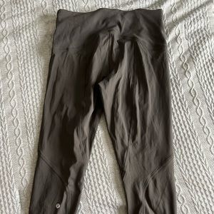 Lululemon Train Free High Rose crop 23” size 12